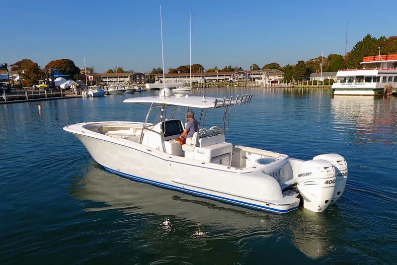 Molly G Yacht Photos Pics 