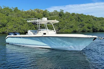 Edgewater 318CC