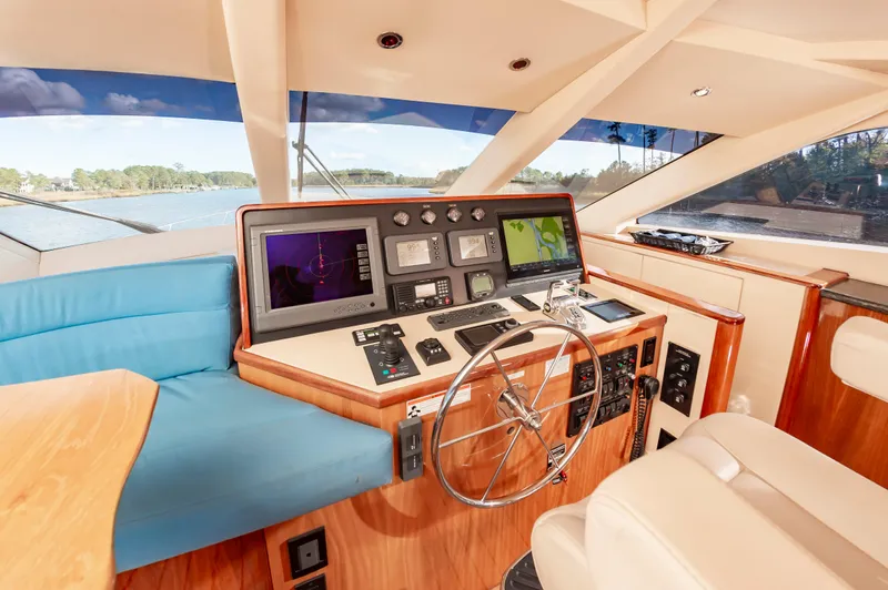 Relentless Yacht Photos Pics 