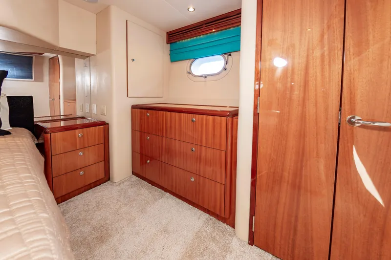 Relentless Yacht Photos Pics 