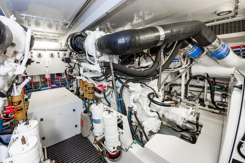 Relentless Yacht Photos Pics 