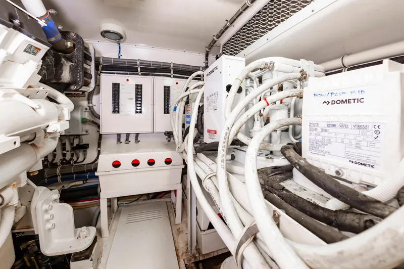 Relentless Yacht Photos Pics 