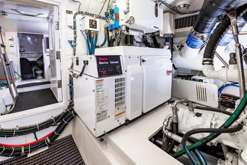 Relentless Yacht Photos Pics 