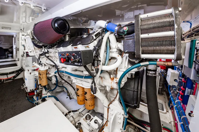 Relentless Yacht Photos Pics 