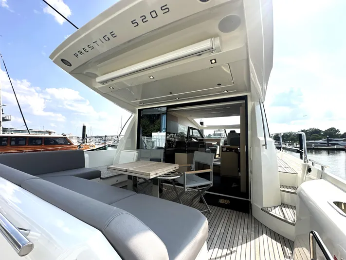  Yacht Photos Pics 2023 Prestige Yachts 520 S