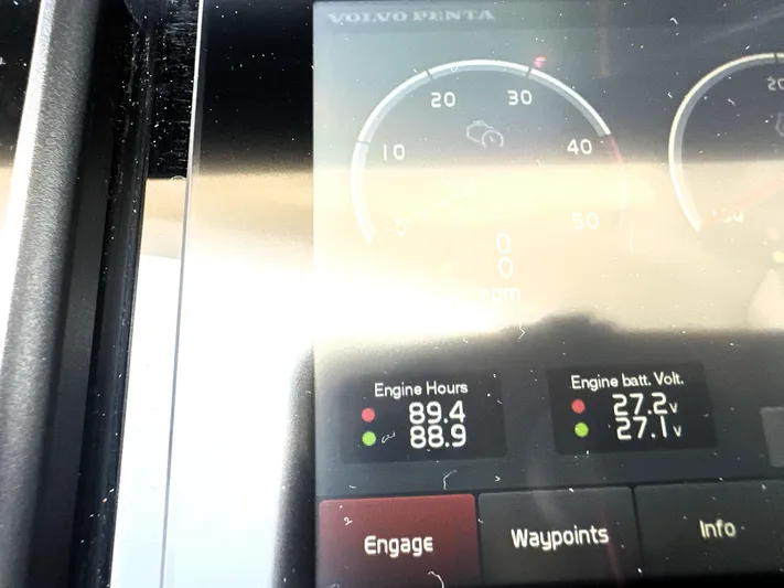  Yacht Photos Pics 2023 Prestige Yachts 520 S