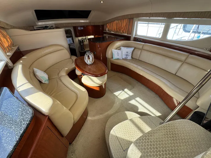 Cool Change Yacht Photos Pics 13 2004 Sea Ray 390 Salon