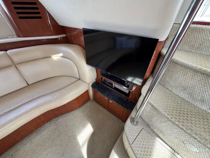 Cool Change Yacht Photos Pics 14 2004 Sea Ray 390 Salon Entertainment