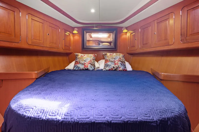 Mrs Jones Yacht Photos Pics 