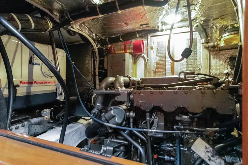 Mrs Jones Yacht Photos Pics 