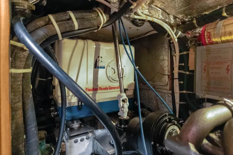 Mrs Jones Yacht Photos Pics 