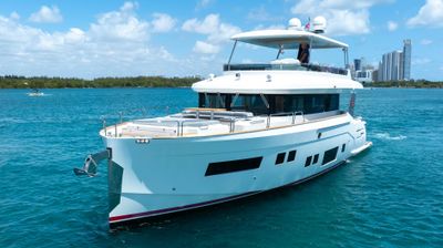 Yacht