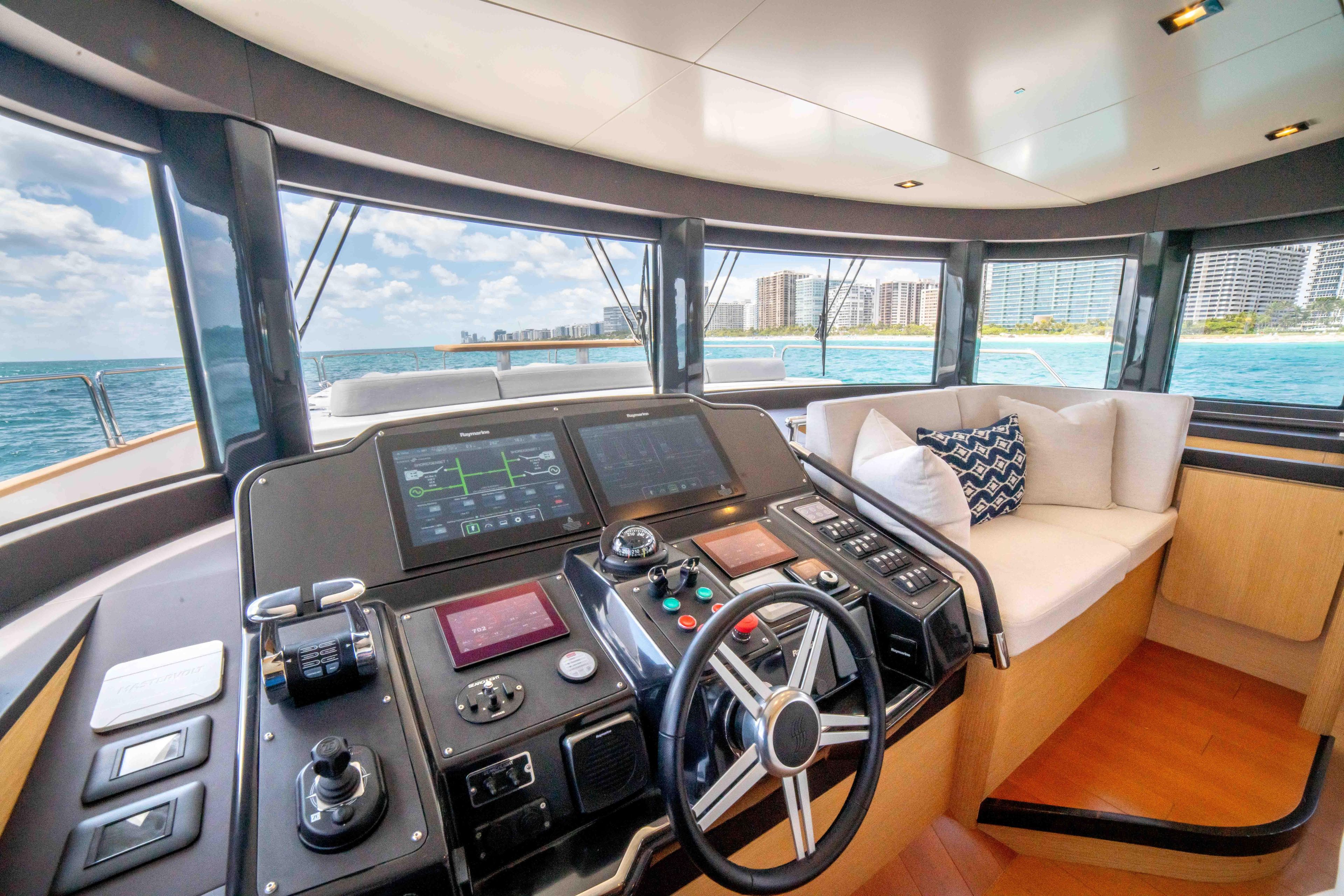Yacht