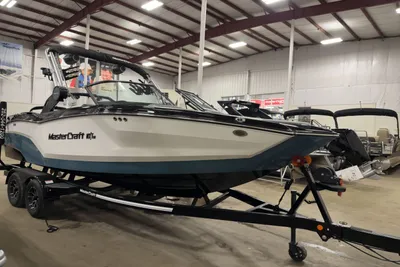 MasterCraft NXT21