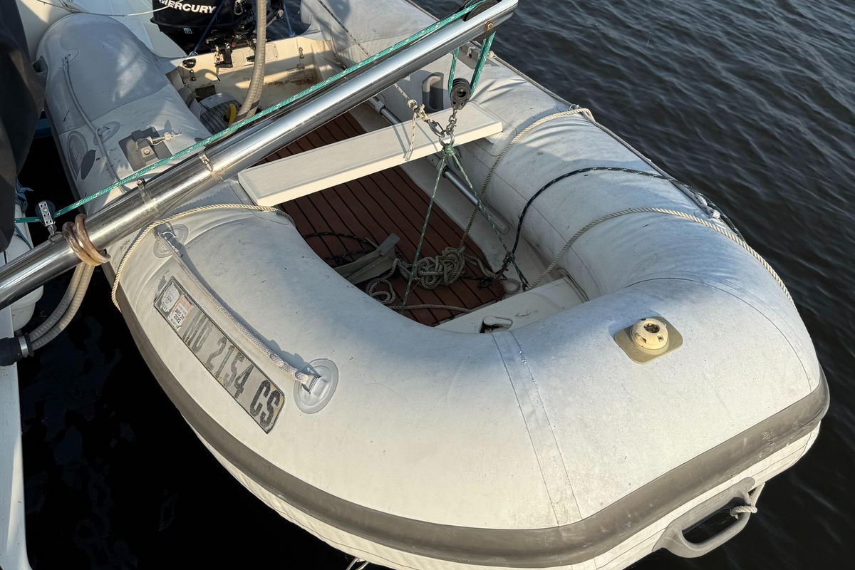 2004 Lagoon 38 