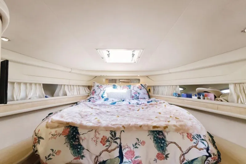 Searayous Relapse Yacht Photos Pics 