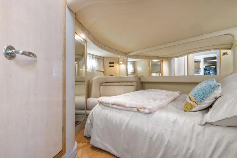 Searayous Relapse Yacht Photos Pics 