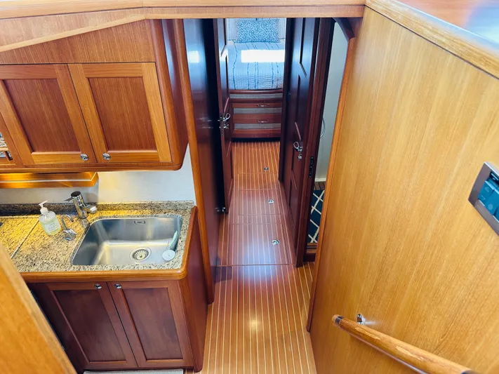 Seabird Yacht Photos Pics 