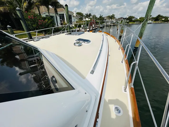 Seabird Yacht Photos Pics 