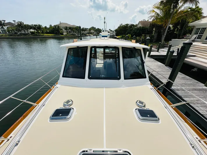 Seabird Yacht Photos Pics 