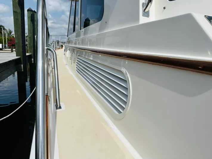 Seabird Yacht Photos Pics 