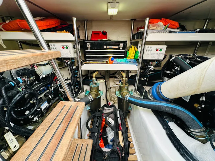 Seabird Yacht Photos Pics 