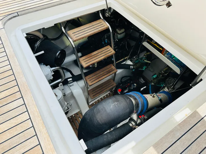 Seabird Yacht Photos Pics 