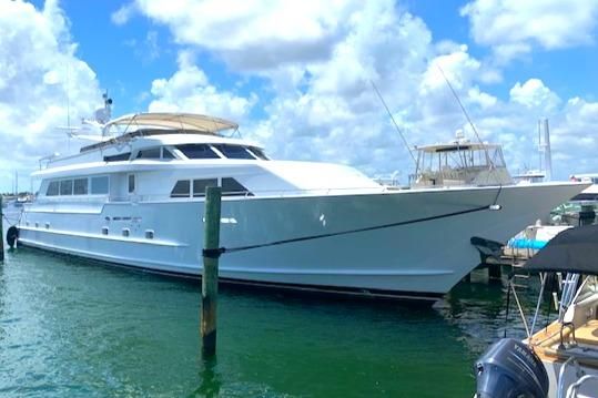 1990 Broward Raised Pilothouse MY