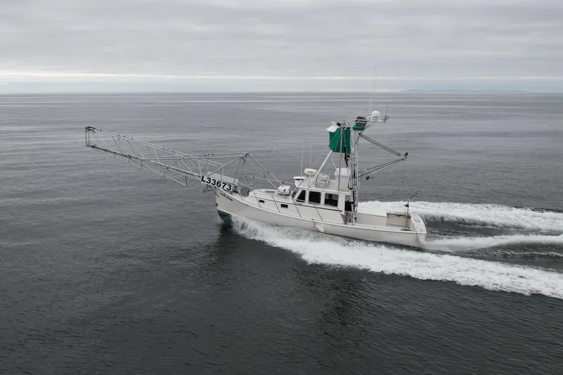 Leslie Ann Yacht Photos Pics 