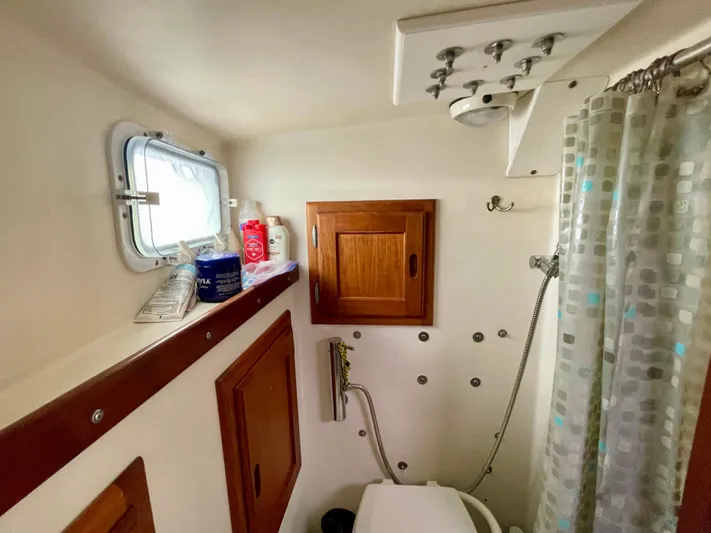 Leslie Ann Yacht Photos Pics 