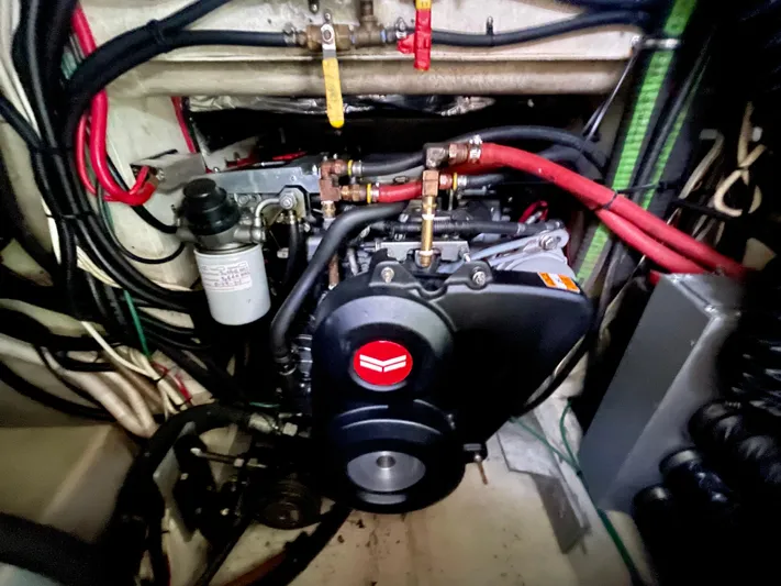 Leslie Ann Yacht Photos Pics 