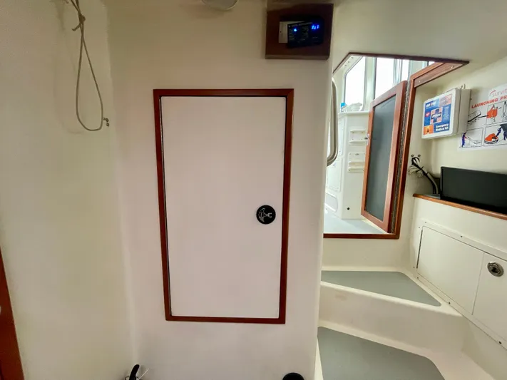 Leslie Ann Yacht Photos Pics 