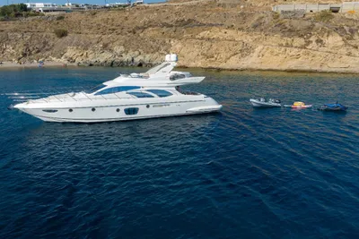 Azimut 62