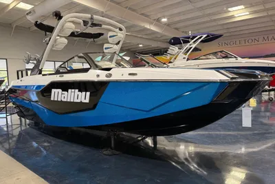 Malibu M230