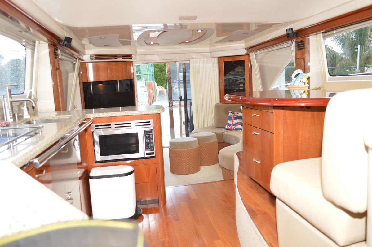 2005 Sea Ray 55 