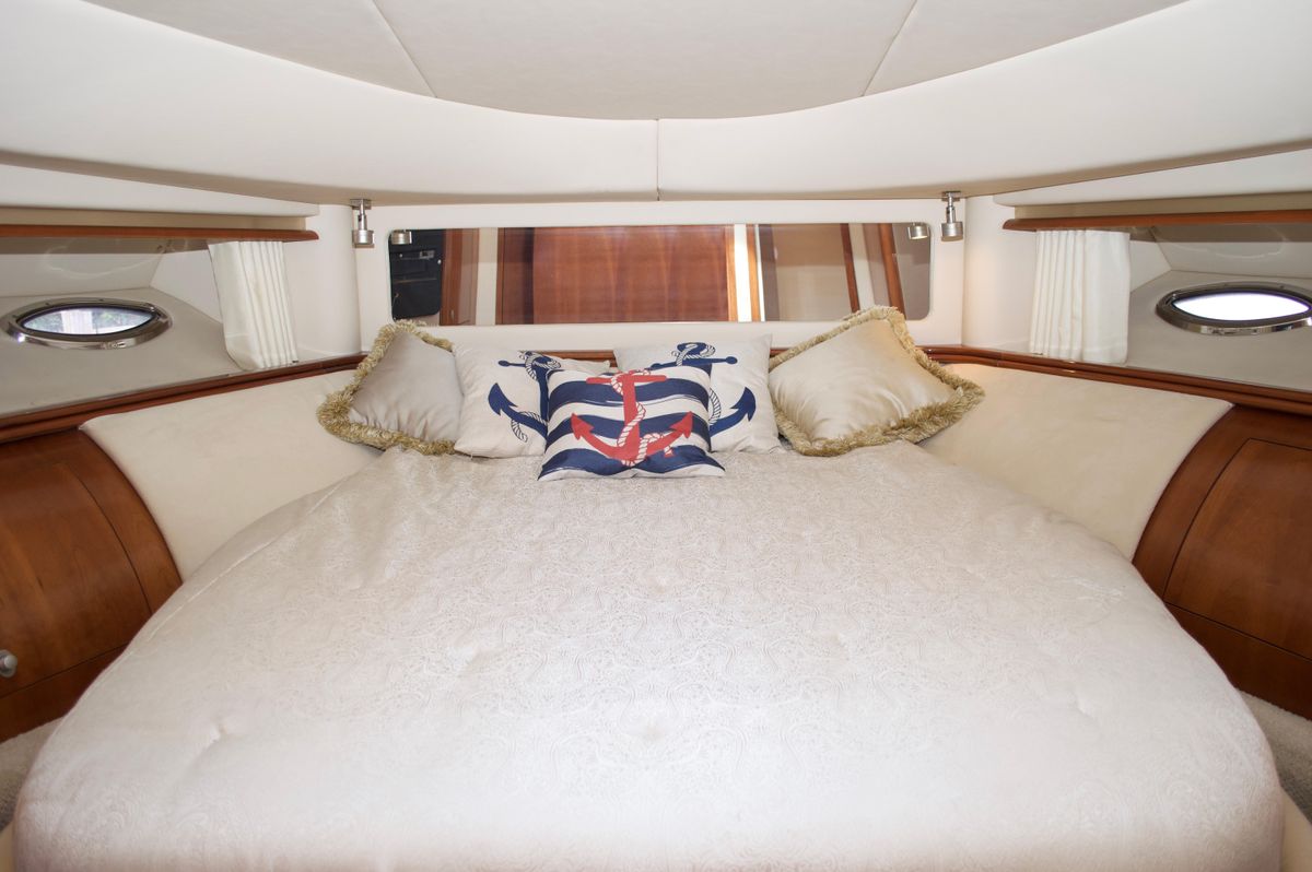 2005 Sea Ray 55 