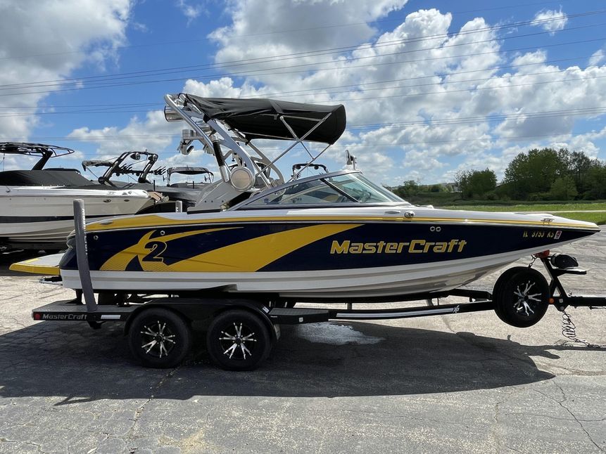 2013 MasterCraft X2 Ski and Wakeboard for sale - YachtWorld