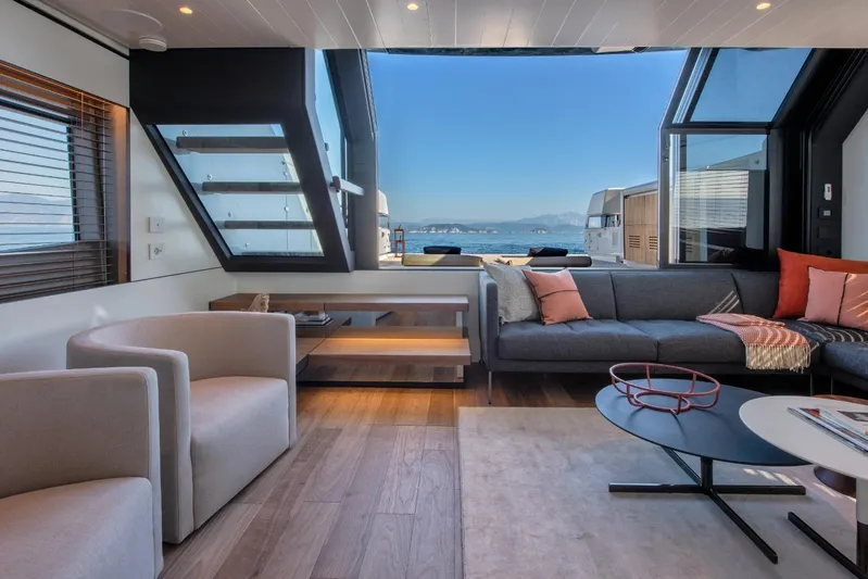  Yacht Photos Pics Bluegame BGX73 - D Yachts