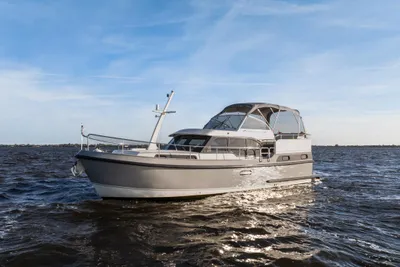 2022 Linssen 35 SL AC