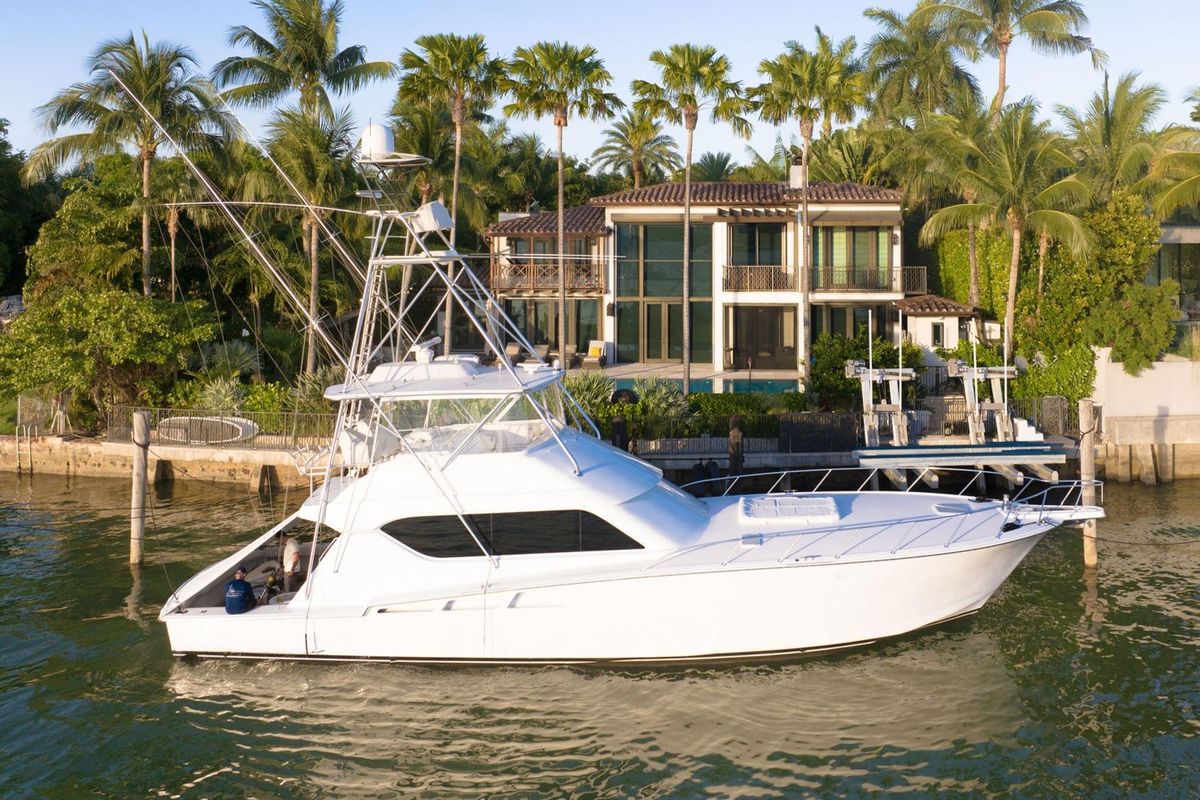 2005 Hatteras 60 