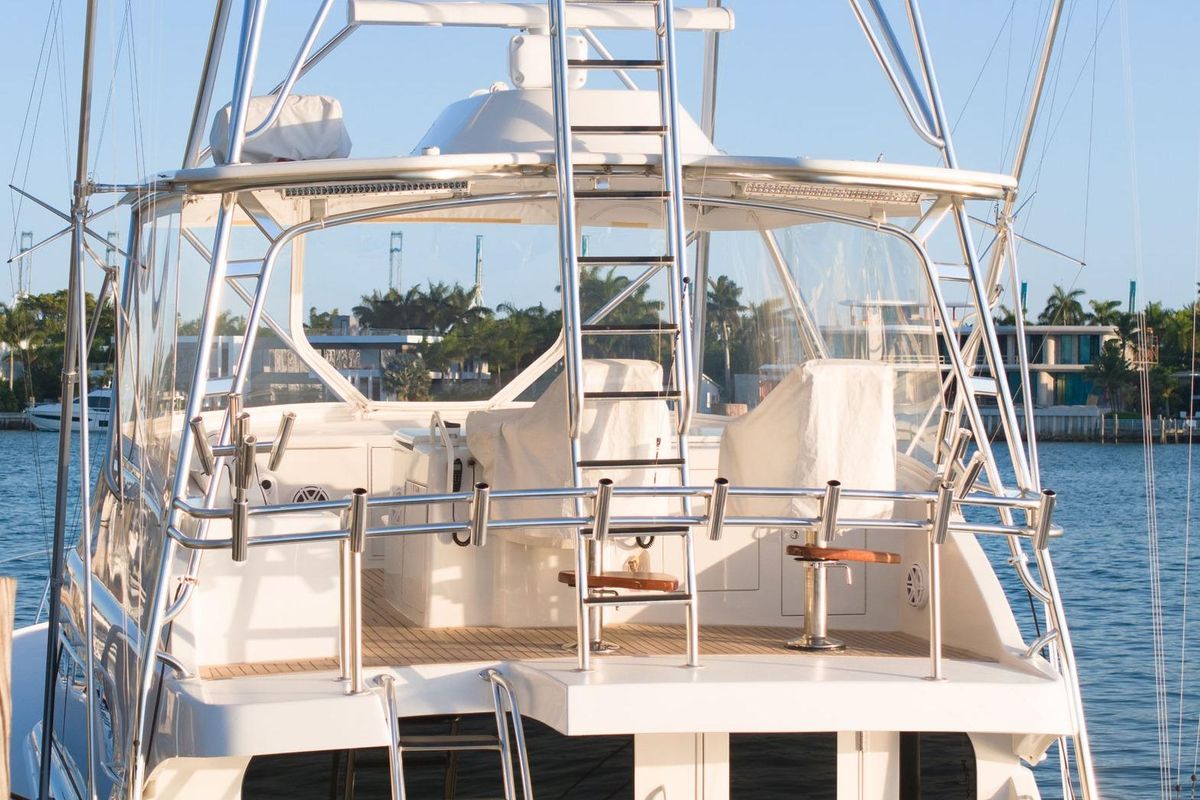 2005 Hatteras 60 
