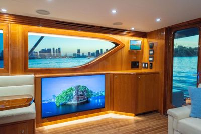 Yacht