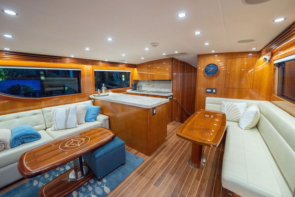 2005 Hatteras 60 