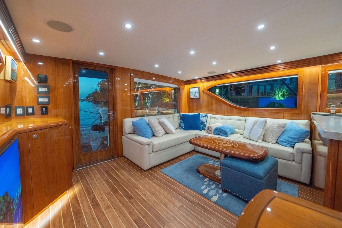 2005 Hatteras 60 