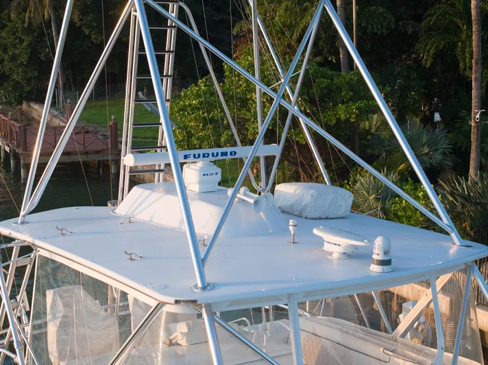 Ventura Yacht Photos Pics Doppler Bird Radar, FLIR, Liferaft