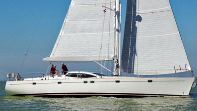 2009 Farr 585 Deck Saloon