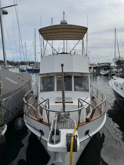 Lark Yacht Photos Pics 