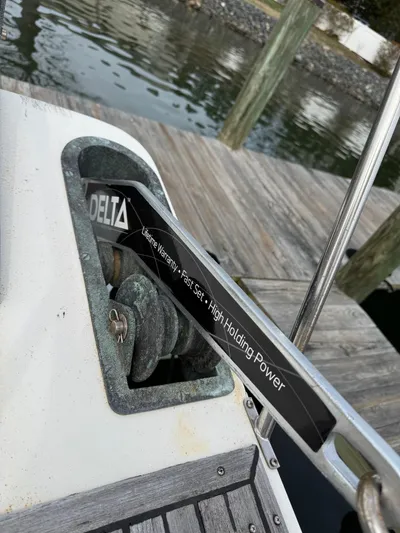 Lark Yacht Photos Pics 