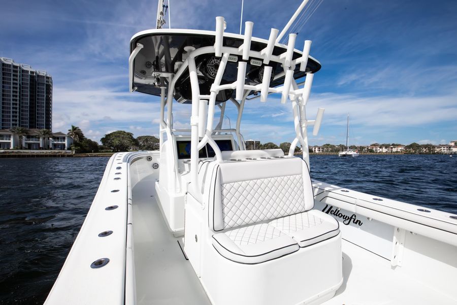 2016 Yellowfin 34 Center Console