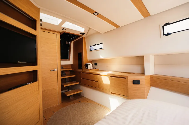 Mathloe Yacht Photos Pics Pardo Yacht 43 - Vente bateaux occasions Méditerranée 